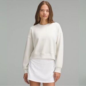Lululemon Softstreme Perfectly Oversized Cropped Crew
Color: Bone